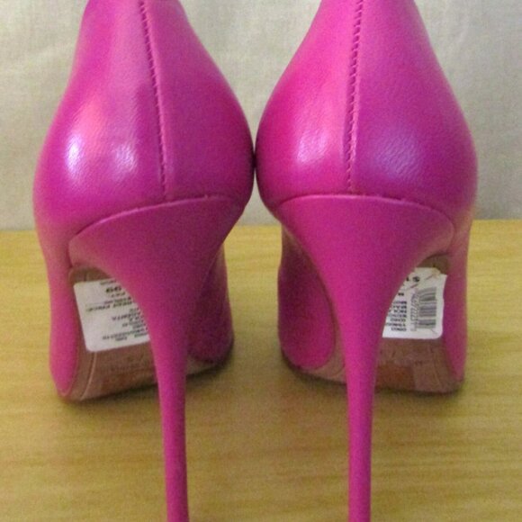 BCBG Max Azria Nola Pointed Toe Heels in Magenta - Picture 2 of 12